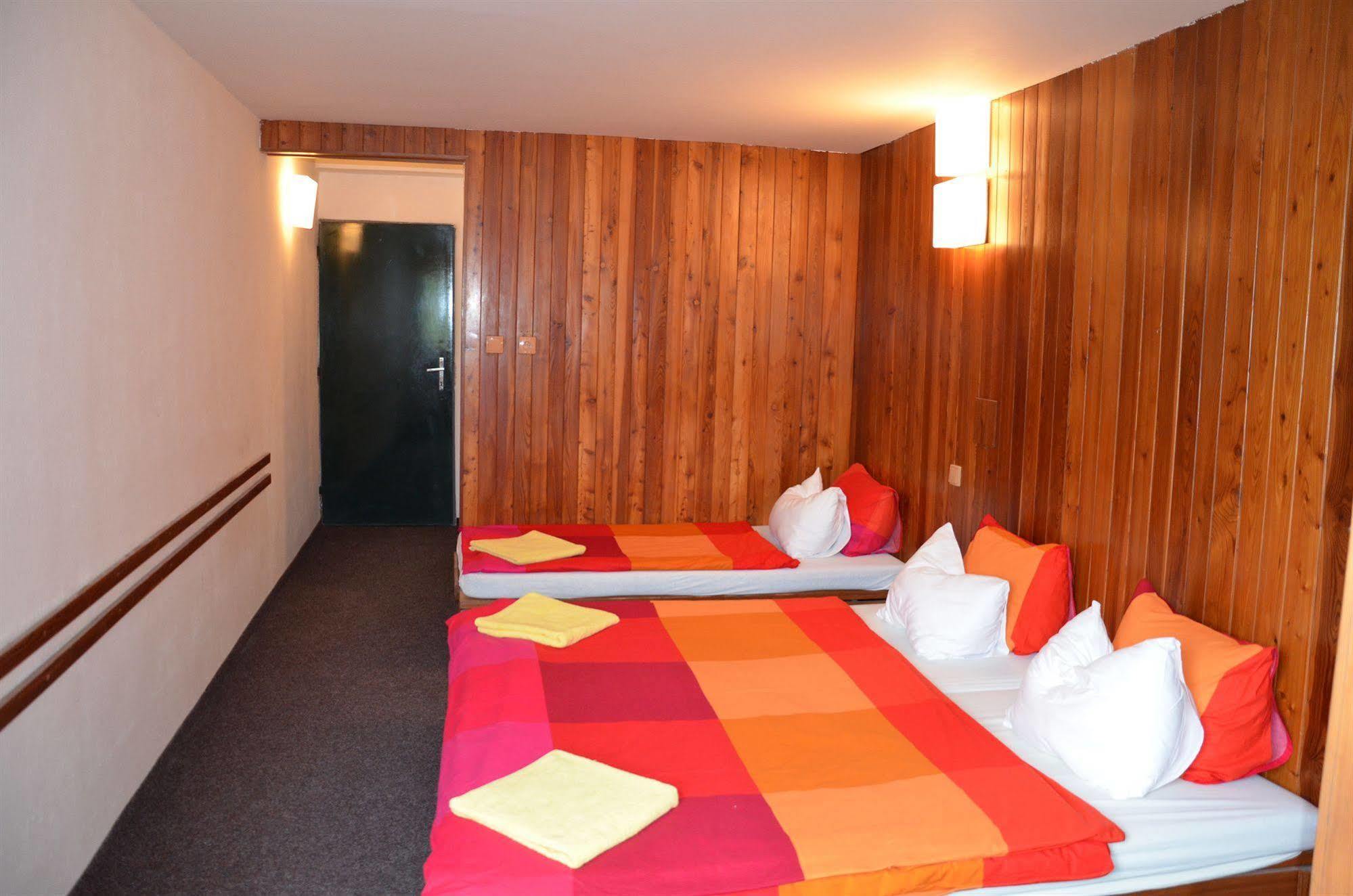 Hotel Labska Bouda Горни-Мисечки Экстерьер фото